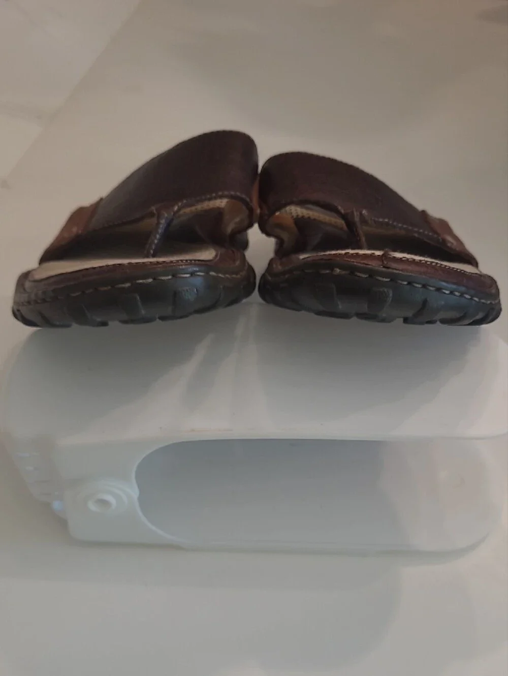Born Pebbled Leather Slide On Sandals Perforated Footbed Rubber Traction Sole